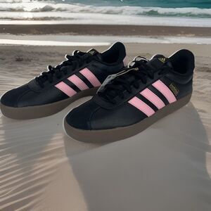 Adidas Sneakers Shoes Mens SZ 13 Black Pink stripes Retro beach streetwear NEW